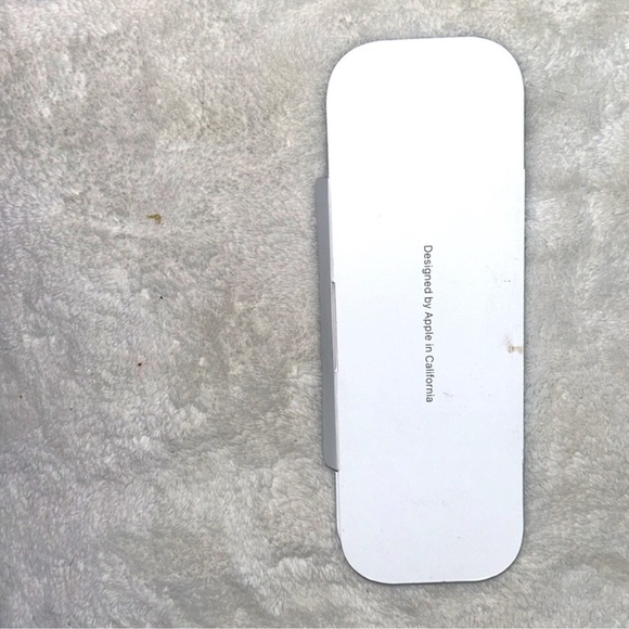 NWOT APPLE WATCH CHARGER - Picture 2 of 3